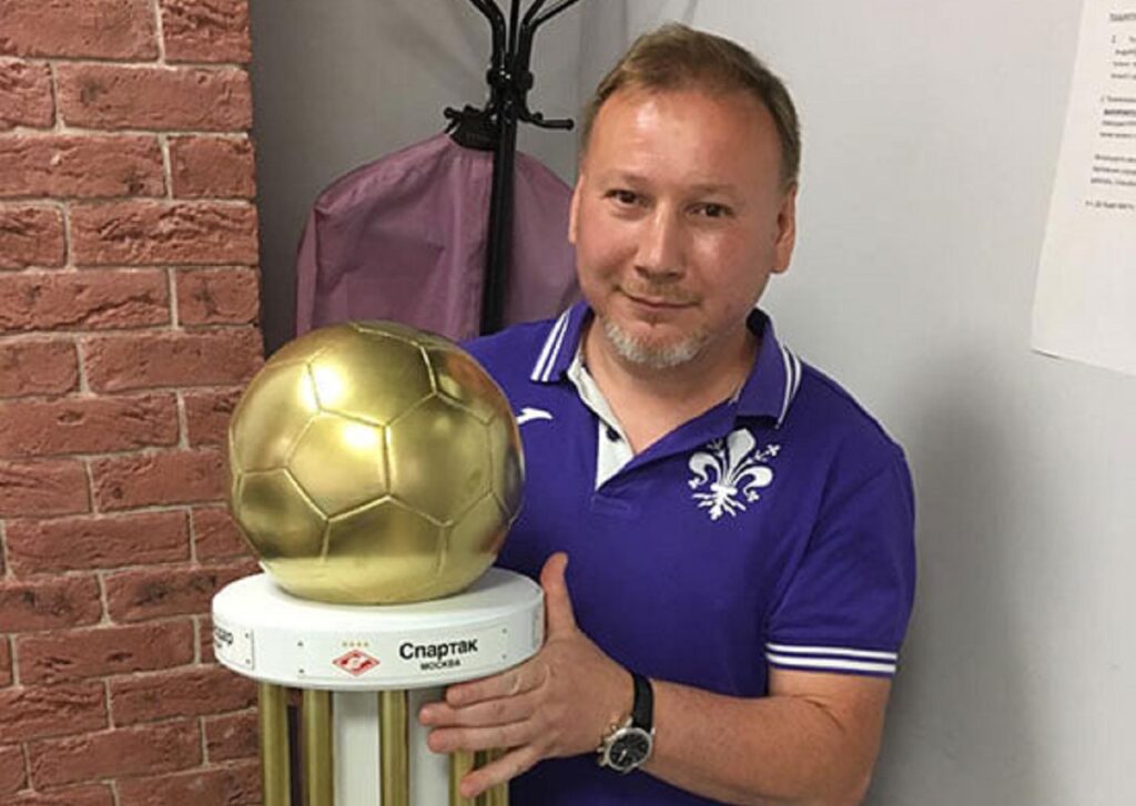 Дмитрий Савин